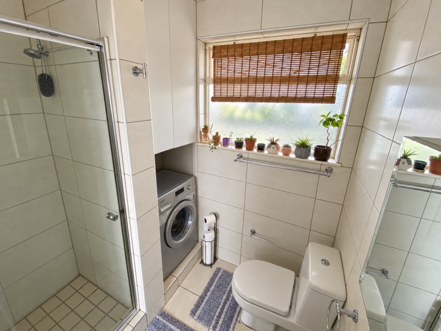 1 Bedroom Property for Sale in Fish Hoek Western Cape